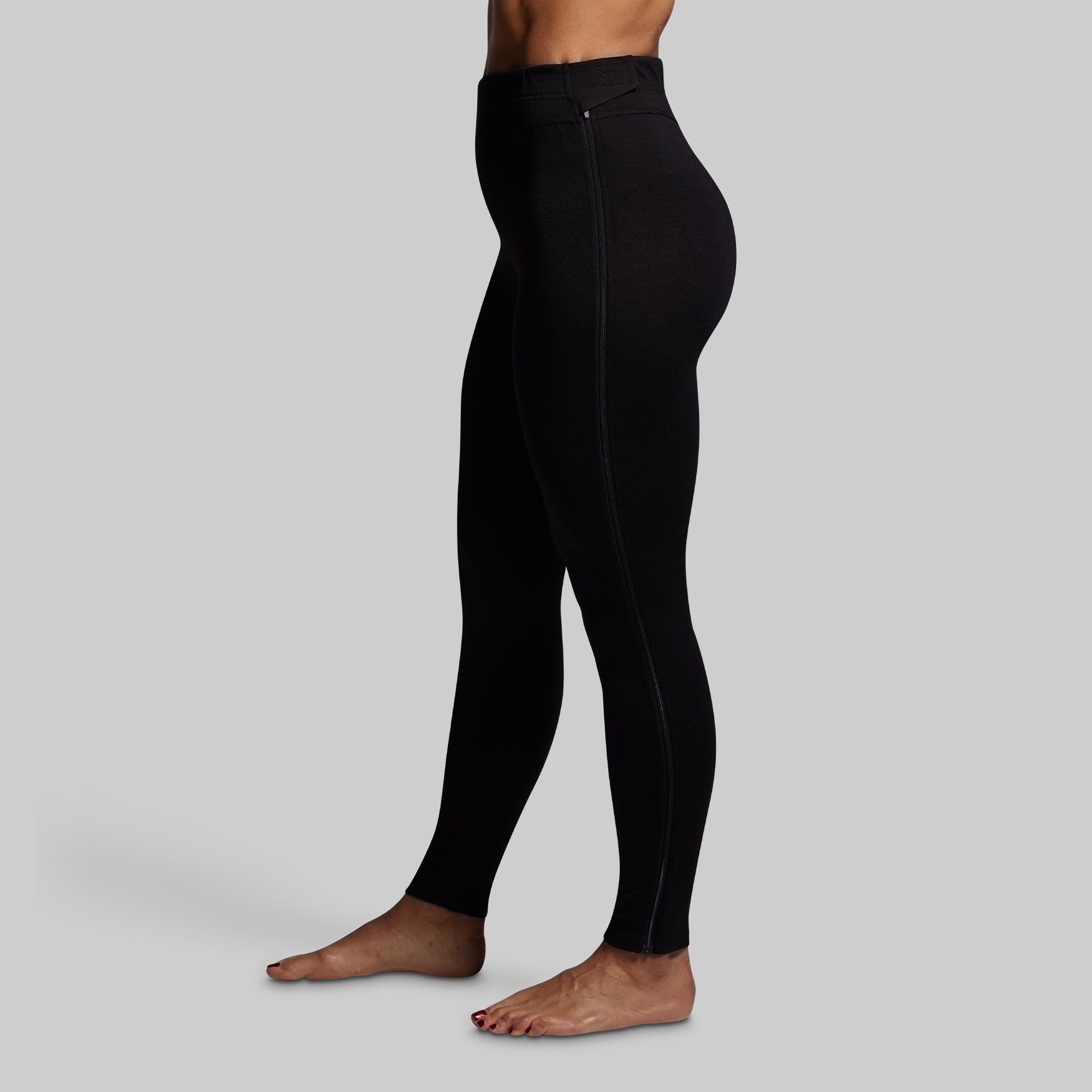 Women's Ridgeline Merino Full Zip Bottom 240 (Black) - Image 3