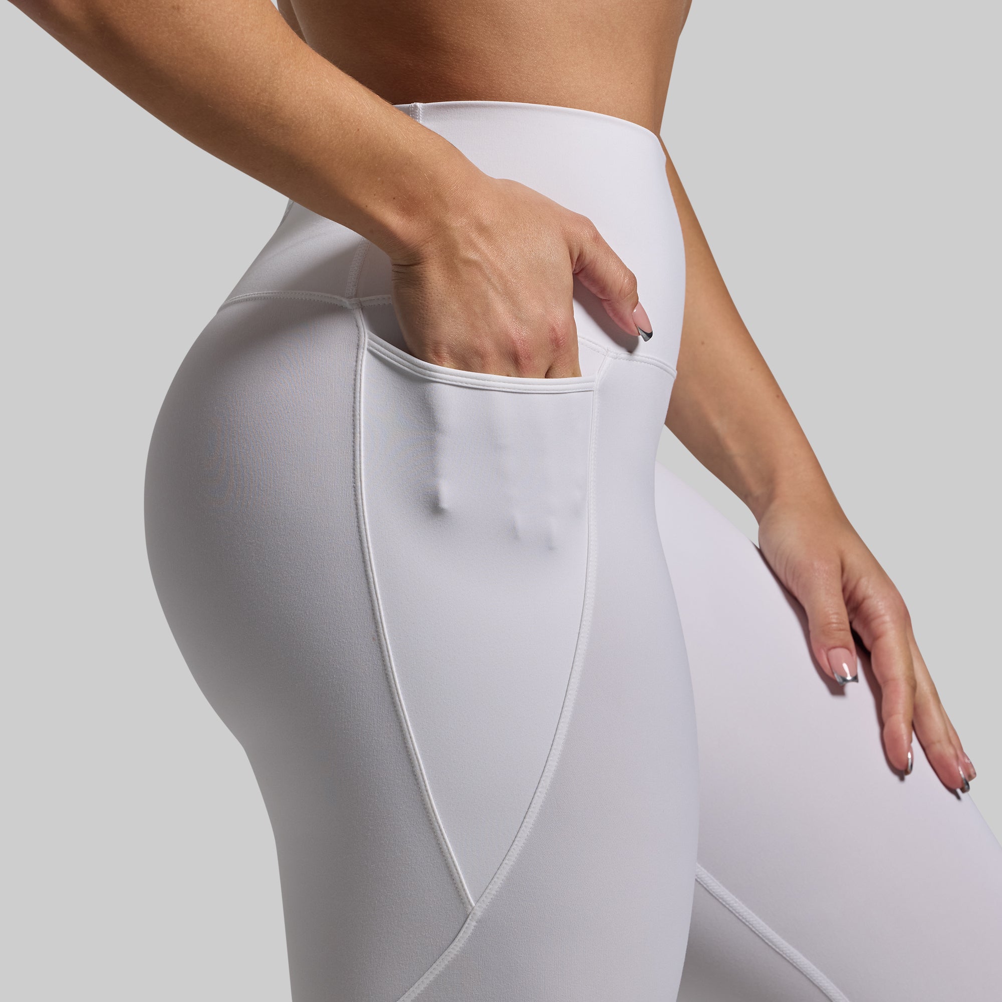 Eccentric Legging (White) - Image 4