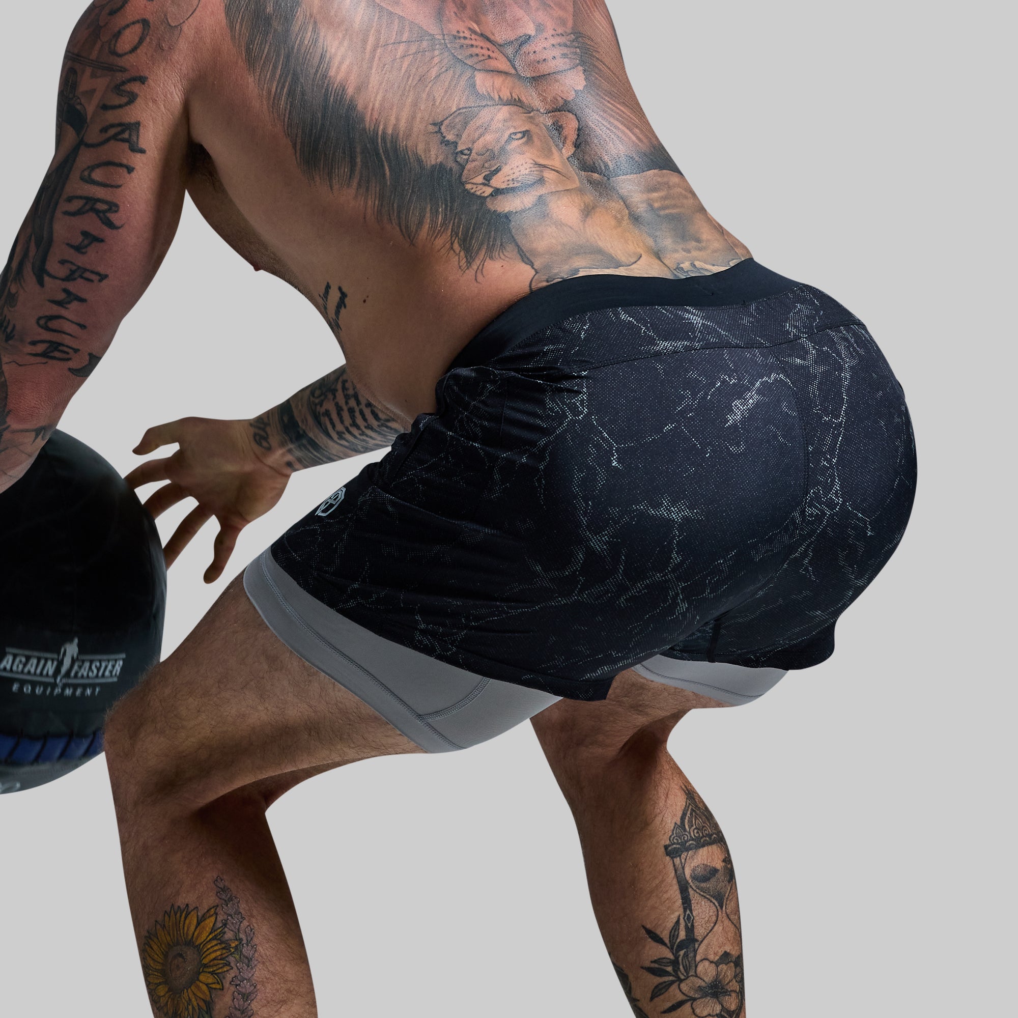 Versatile Short w/ Compression 5 (Black Marble) - Image 7