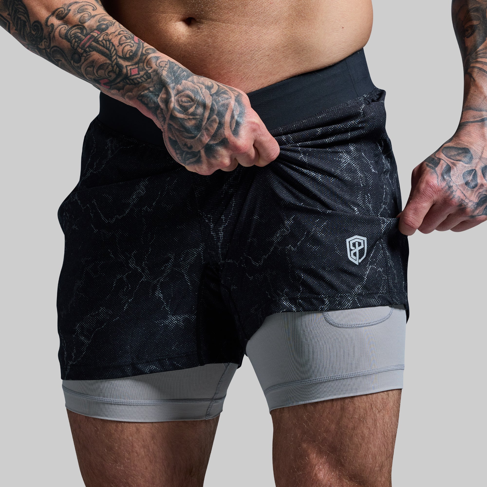 Versatile Short w/ Compression 5 (Black Marble)