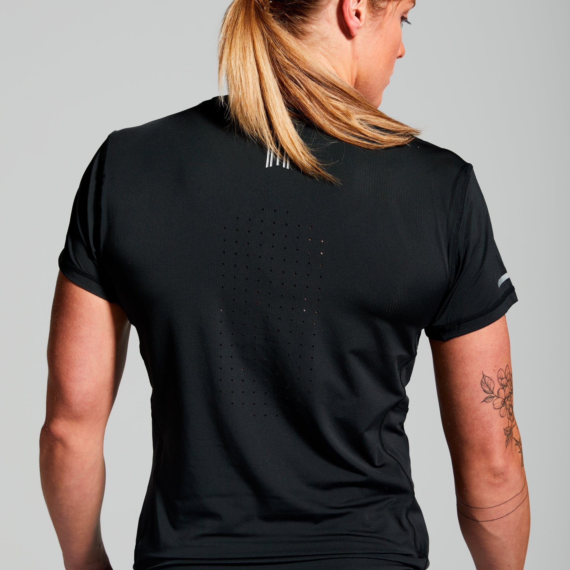 Women's Endurance Shirt (Black) - Image 3