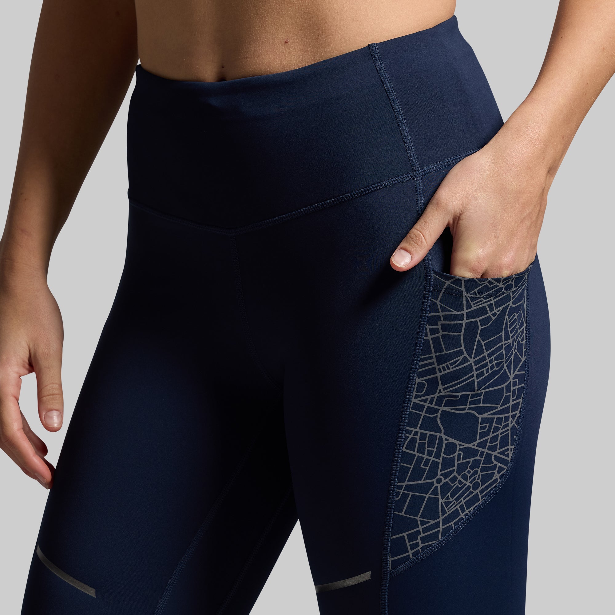 Women's Pace Running Tight (BP Navy) - Image 3