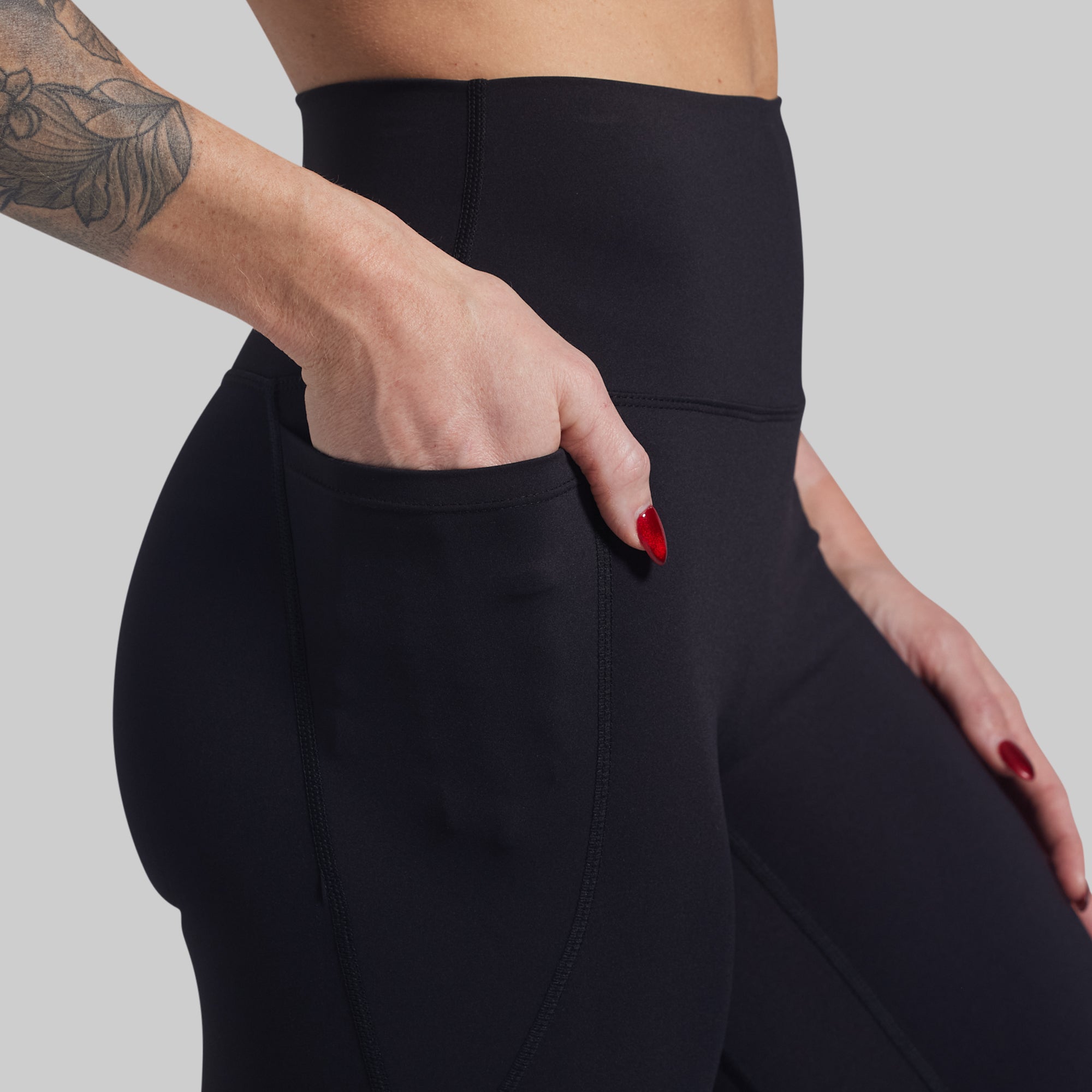 Synergy Full Length Legging w/ Pockets 2.0 (Black) - Image 4
