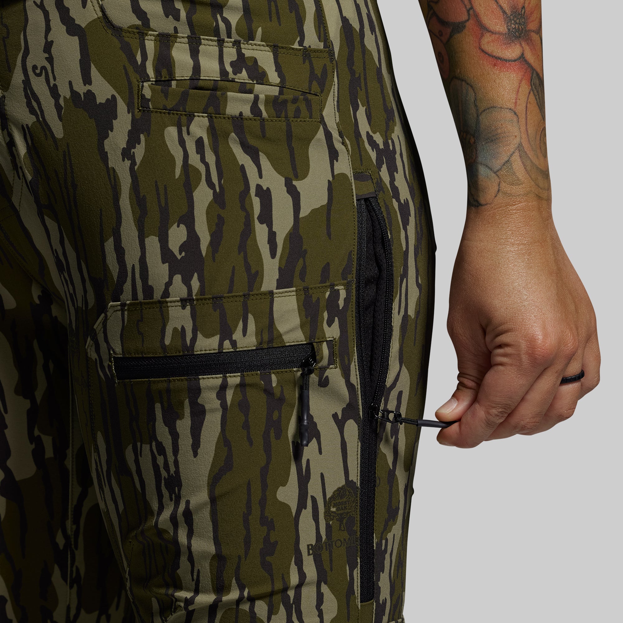 Women's Frontier Pant 2.0 (Mossy Oak® Original Bottomland® 2025) - Image 6