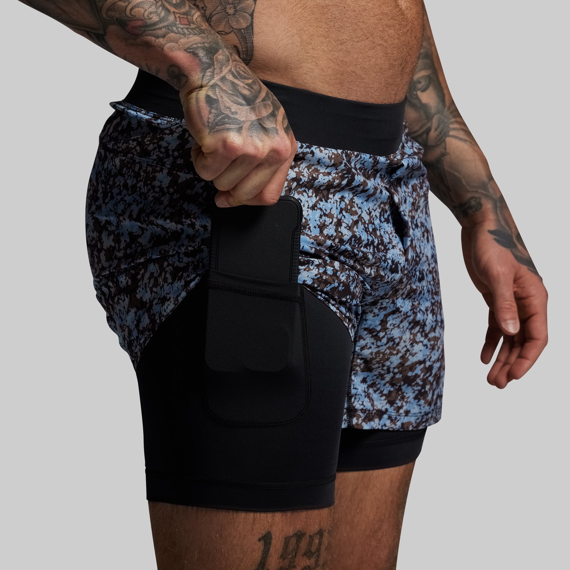 Versatile Short w/ Compression 5 (Speckle) - Image 3