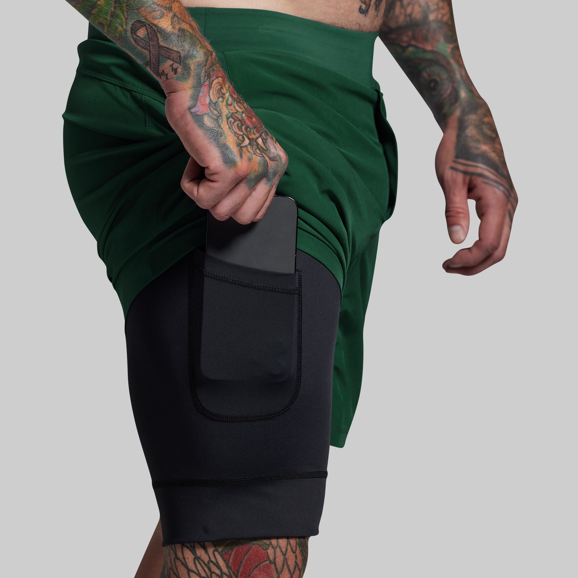 Versatile Short w/ Compression 7 (Grove) - Image 2