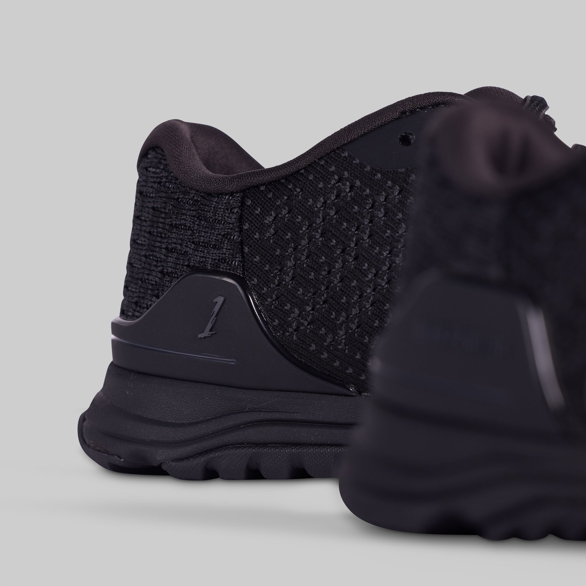 Women's Savage 1 (Black/Black) - Image 3